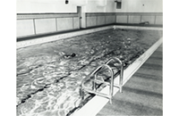 YMCA-pool (015-033-593-001)