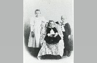 Lillian, Frank, and Julian Melear, Arlington, Texas (007-044-021)