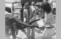 Actress Stephanie Turner and Zoo Director Elvie Turner (093-007-126)