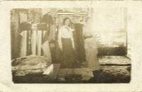 Unidentified women (000-097-106)