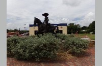 Vaquero statue (018-033-341)