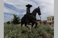 Vaquero statue (018-033-341)