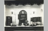 Montgomery Ward opening window display, 1928 (005-072-029)