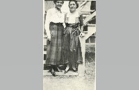 Hattie Stephens and her mother possibly (008-028-113)