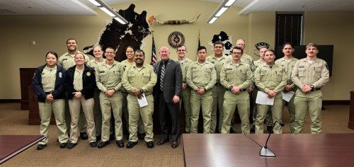 TCC MOCK TRIAL CLASS 218 GROUP PHOTO WITH JUDGE