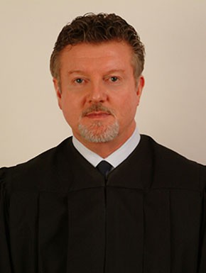 Judge_Tom_Lowe Judge_Tom_Lowe