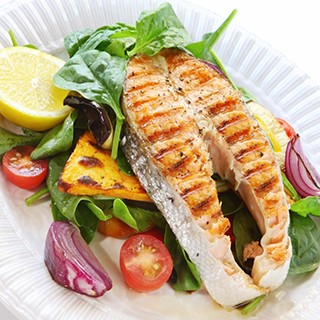 Spinach Salad with Salmon