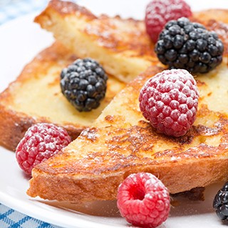 French Toast with Fresh Berries