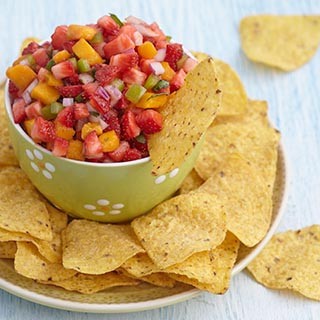 Cinnamon Chips with Strawberry Mango Salsa