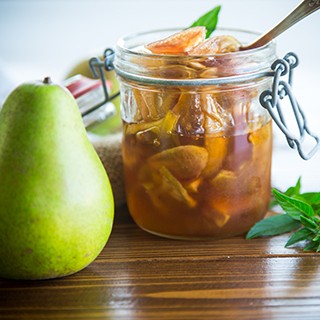 Spicy Apple and Pear Chutney