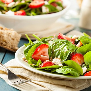 Balsamic Mixed Greens and Strawberries